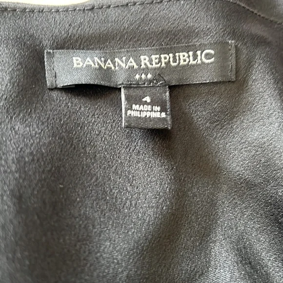 Banana Republic One-Shoulder Ruffle Dress - Picture 7 of 8